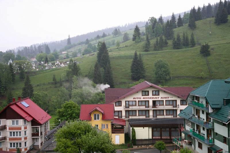 Chalet Minut Ватра-Дорней Екстер'єр фото