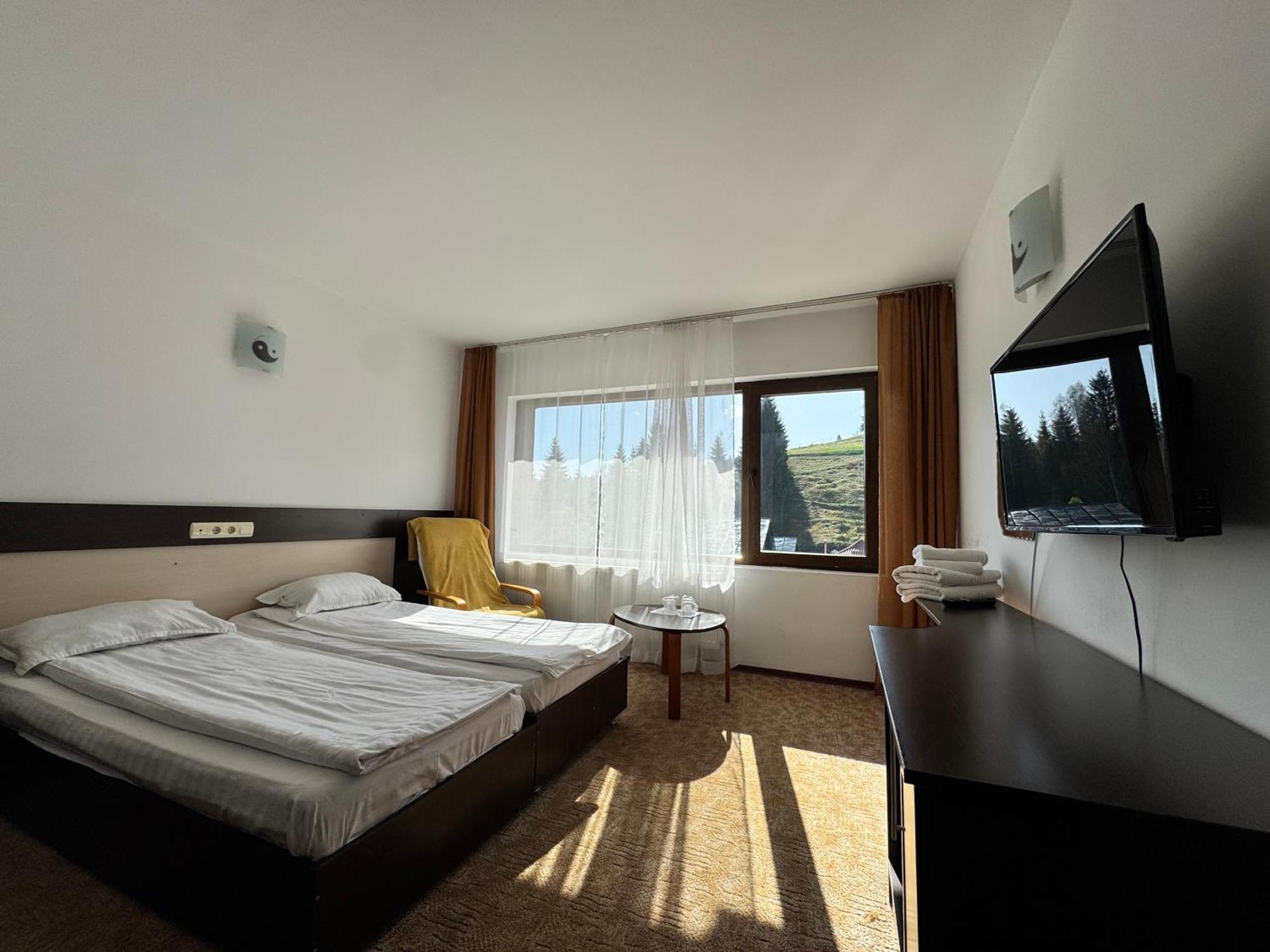 Chalet Minut Ватра-Дорней Екстер'єр фото